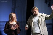 Спектакль «Одна летняя ночь в Швеции» показали в Русском театре