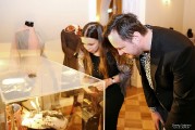 Александр Васильев приглашает на выставку «Модный аллюр: охота и скачки»