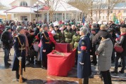 В Нарве и Ивангороде прошла церемония передачи останков советских летчиков в Санкт-Петербург