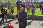 Военное кладбище в Таллине, утро 9 мая