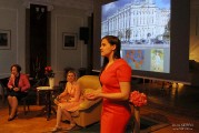 Александра Мурре в программе «Салоны искусств в Центре русской культуры»
