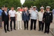 В Таллине День ВМФ отметили выходом в море и возложением цветов к памятнику морякам броненосца «Русалка»