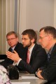 В Нарвском городском собрании прошла встреча с министром Евгением Осиновским