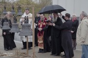 Епископ Нарвский и Причудский Лазарь освятил колокола, которые будут созывать в Нарве верующих на молитву_26
