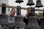 Епископ Нарвский и Причудский Лазарь освятил колокола, которые будут созывать в Нарве верующих на молитву_38