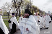 Преосвященный Лазарь возглавил Крестный ход к новому православному храму_51