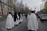 Преосвященный Лазарь возглавил Крестный ход к новому православному храму_63