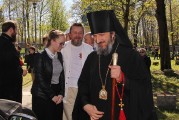 Панихида у часовни на военном кладбище Таллина