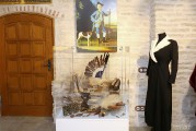 Александр Васильев приглашает на выставку «Модный аллюр: охота и скачки»