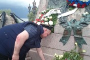 Нас мало, но мы в тельняшках