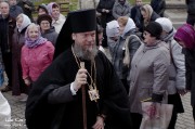 Преосвященный Лазарь возглавил Крестный ход к новому православному храму_12