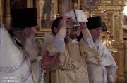 Преосвященный Лазарь возглавил Крестный ход к новому православному храму_35