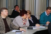 В Нарвском городском собрании прошла встреча с министром Евгением Осиновским