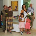 В Концертном доме в Йыхви открылась выставка «Женщина на картине»