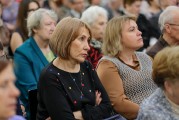 Пой, гитара, о божественной любви