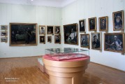 Выставка Юнделя Пэна открыла череду вернисажей на «Славянском базаре»