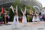 В Витебске на Площади звезд появилась именная плита Розы Рымбаевой