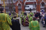 В канун праздника входа Господня в Иерусалим  Преосвященный Лазарь совершил Всенощное бдение в Нарвском кафедральном соборе