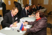  На выборах в ГД в Генеральном консульстве проголосовало 5 249 граждан РФ