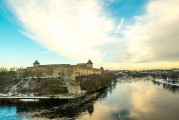 В Нарве открылась  фотовыставка «Романовы и Имперский Петербург в фотографиях Карла Буллы»